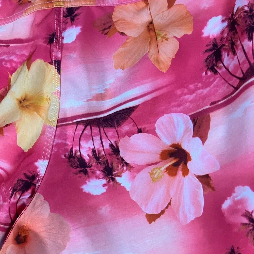 Hard Rock Hotel Las Vegas Mens Size 9 Small Floral Swim Board Shorts Pink